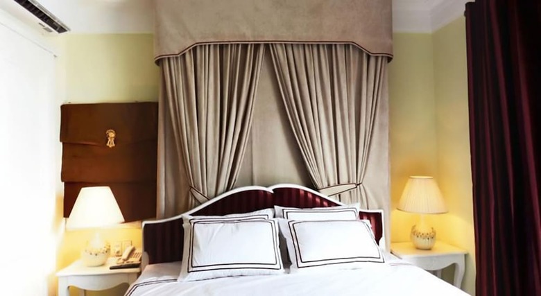 Mayana Hotel