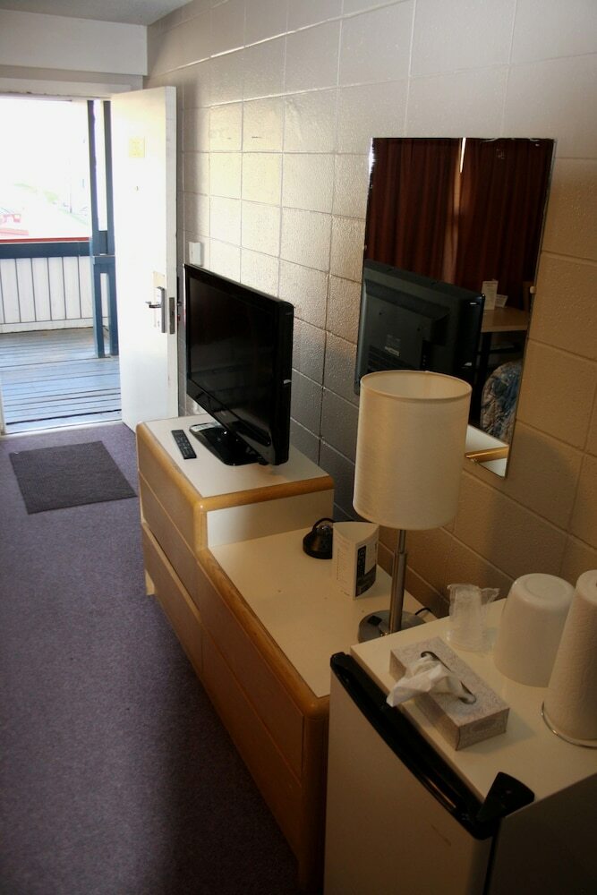 Hotel Bcminns Peace River