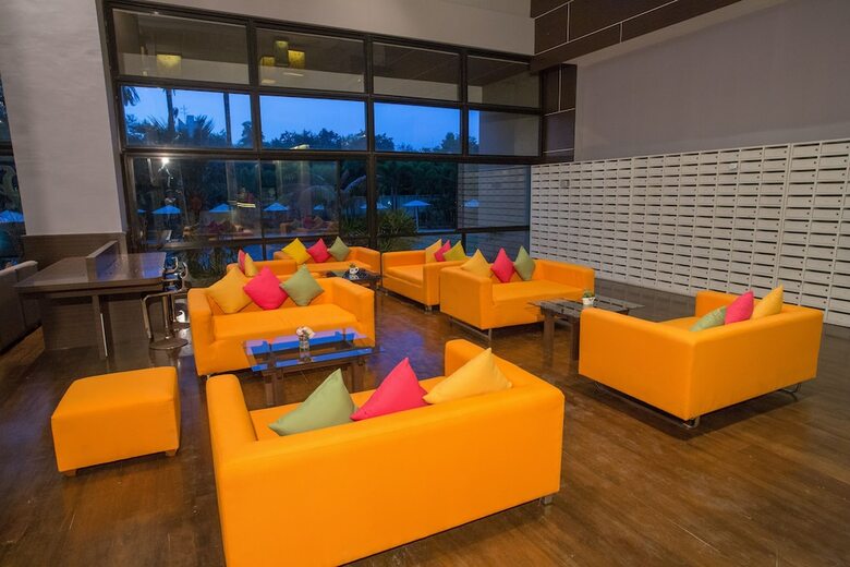 Hotel R-con Wong Amat Suite