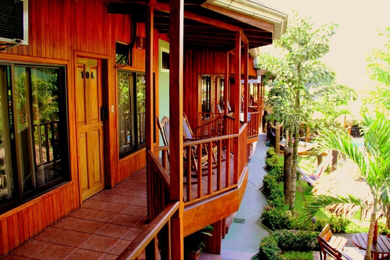 Hostal Arenal Hostel Resort