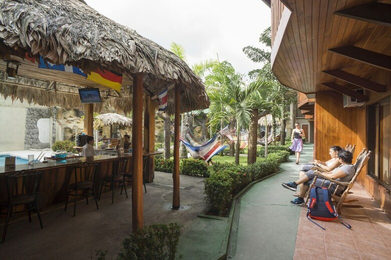 Hostal Arenal Hostel Resort