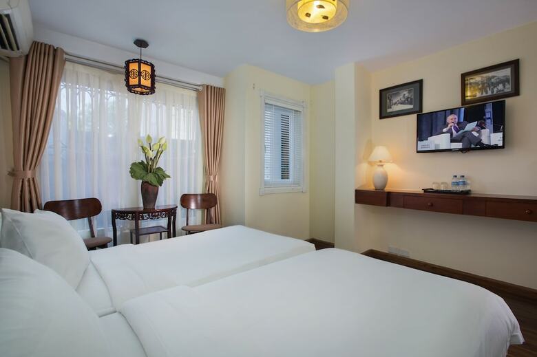 Classic Street Hotel