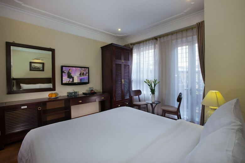 Classic Street Hotel