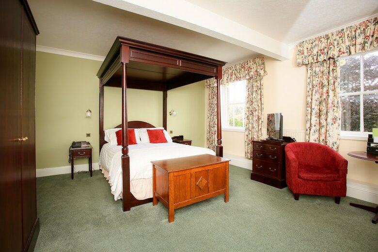 The Izaak Walton Hotel