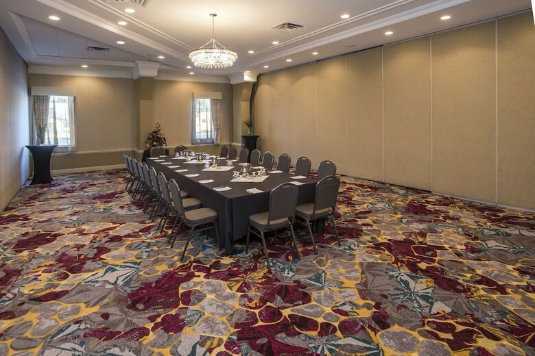 Hotel Holiday Inn Conference Center Edmonton South