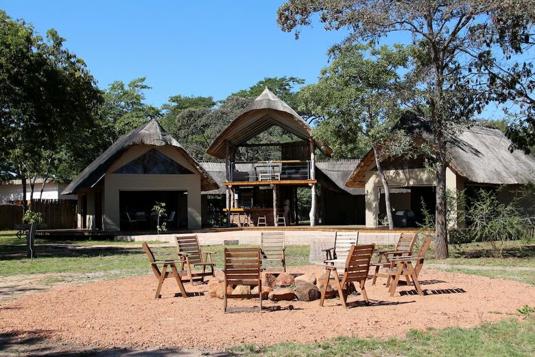 Posada Elephant's Eye, Hwange