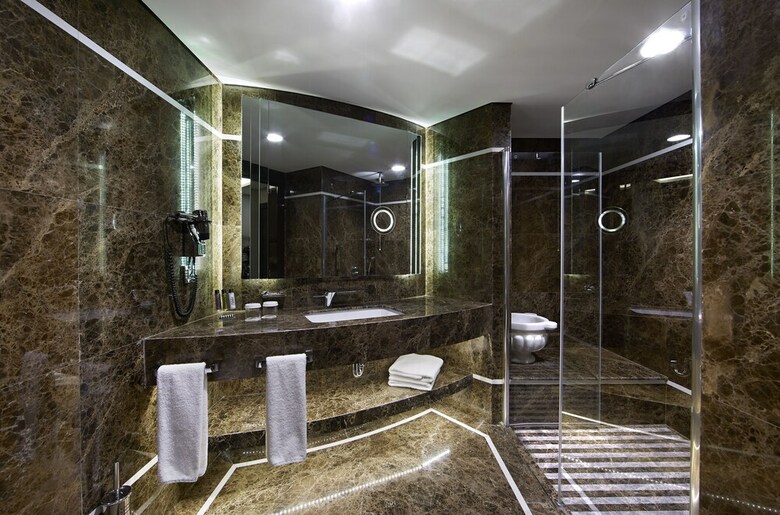 Hotel Doubletree By Hilton Istanbul Esentepe