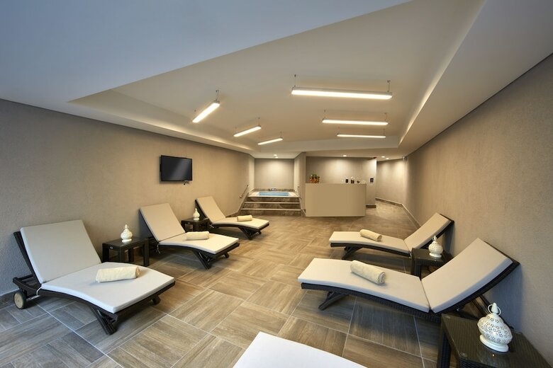 Hotel Doubletree By Hilton Istanbul Esentepe