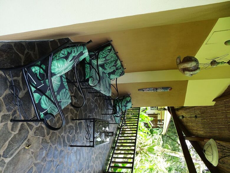 Bed & Breakfast Heliconia Island
