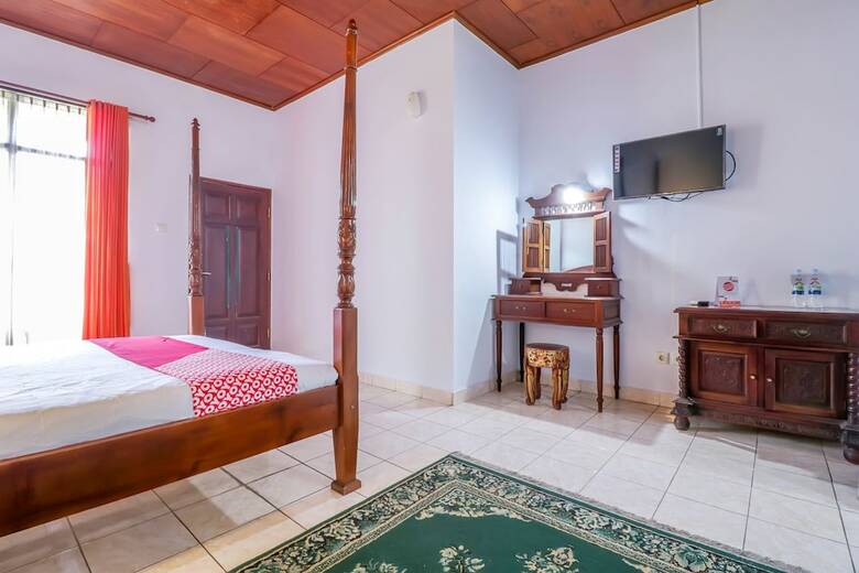 Oyo 1930 Ananda Beach Hotel