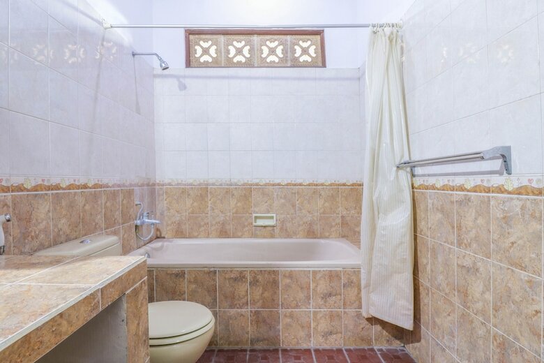 Oyo 1930 Ananda Beach Hotel