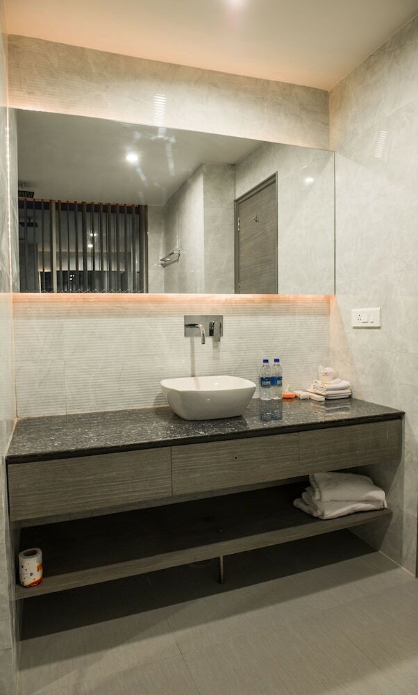 Hotel Narula's Aurrum