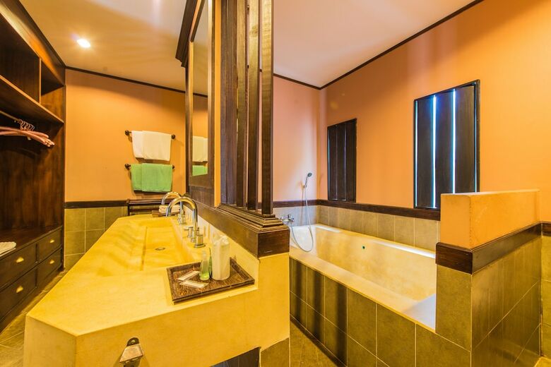 Hotel Phuket Kata Resotel
