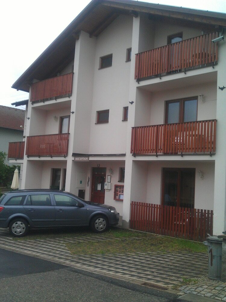 Hotel Penzion Laura