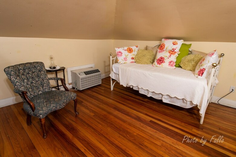 Bed & Breakfast Degas House