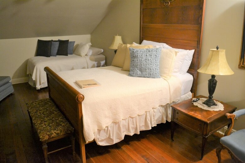 Bed & Breakfast Degas House