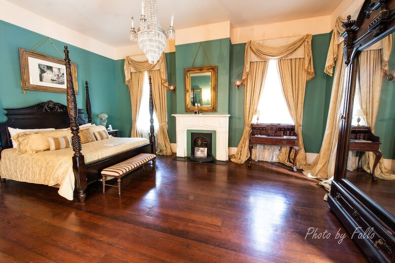 Bed & Breakfast Degas House