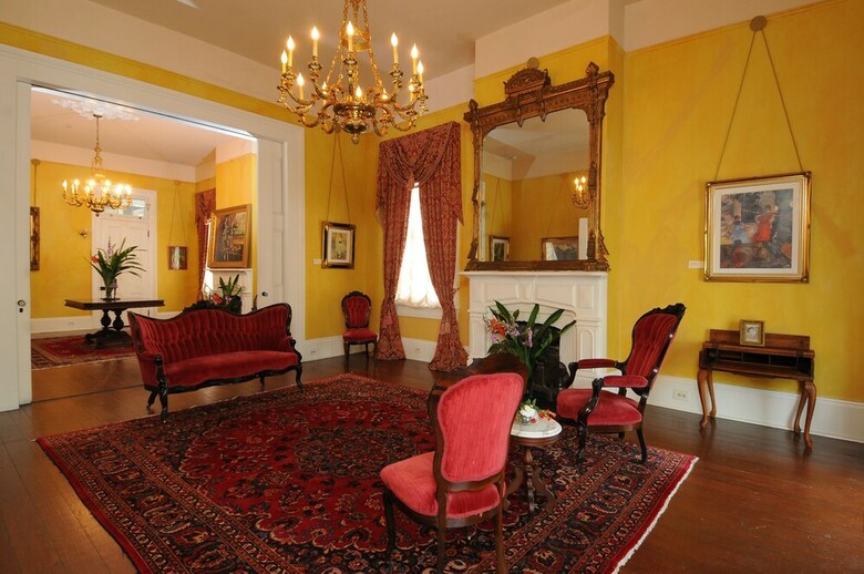 Bed & Breakfast Degas House