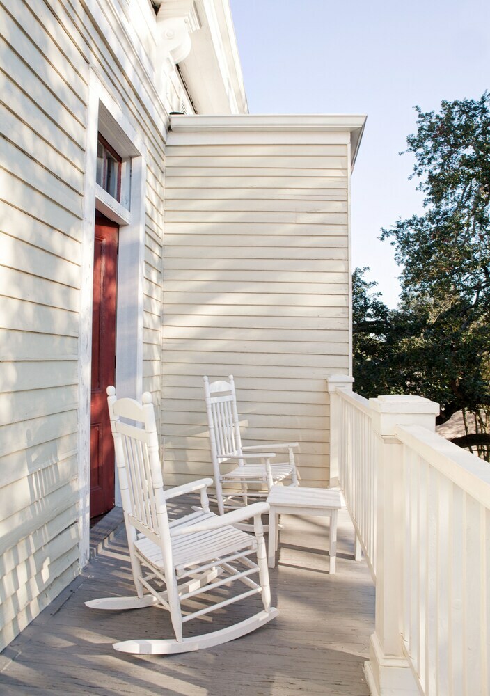 Bed & Breakfast Degas House
