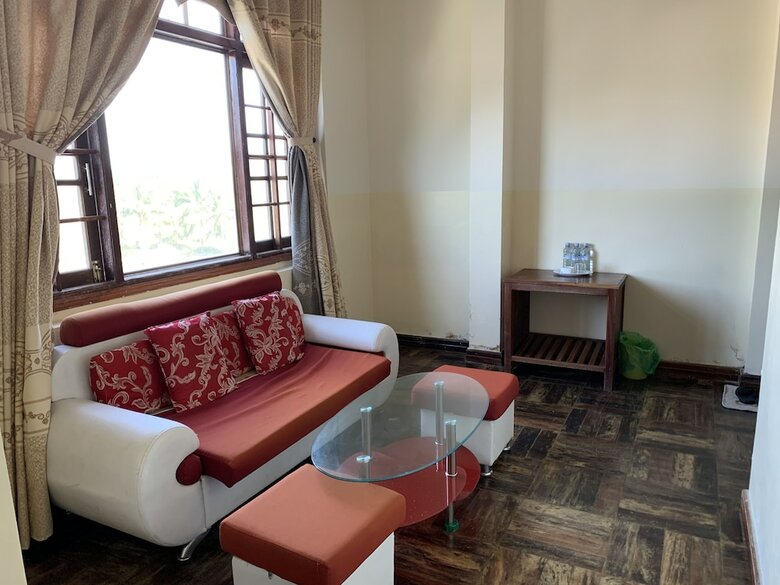 Oyo 1002 Champa Lang Co Hotel