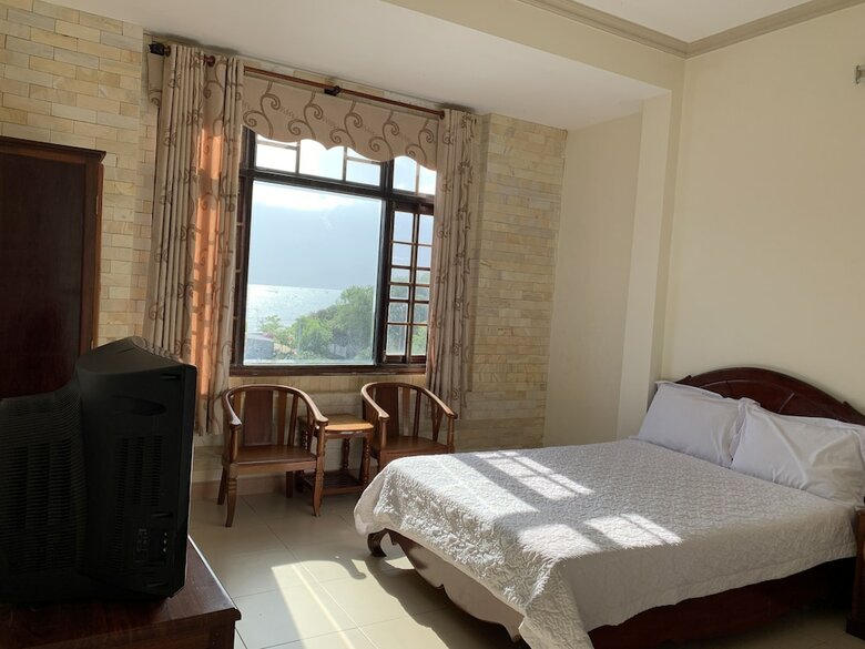 Oyo 1002 Champa Lang Co Hotel