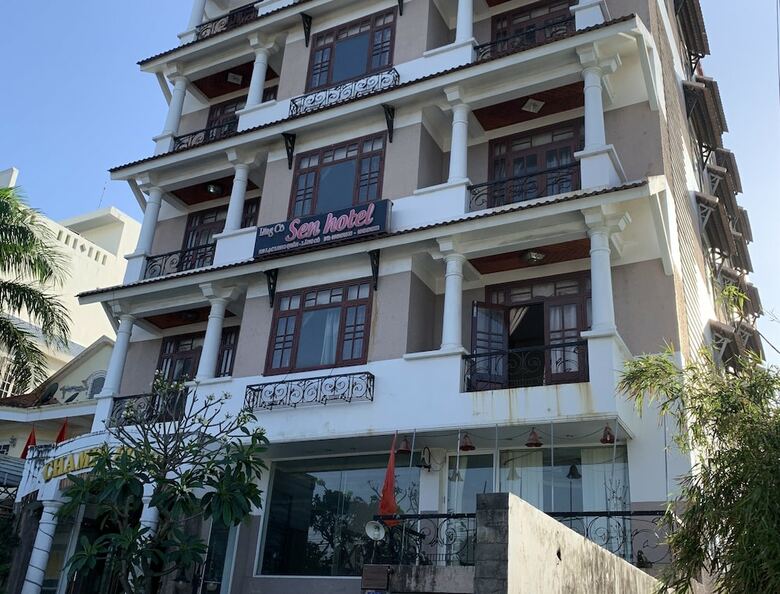 Oyo 1002 Champa Lang Co Hotel