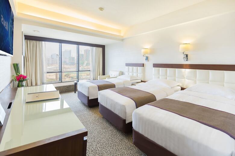 Regal Oriental Hotel - Hong Kong