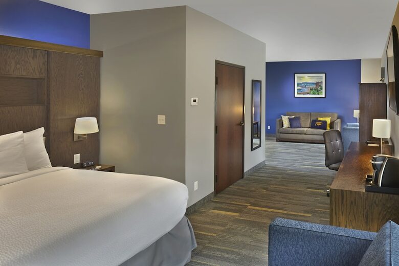 The Scholar Hotel- Morgantown