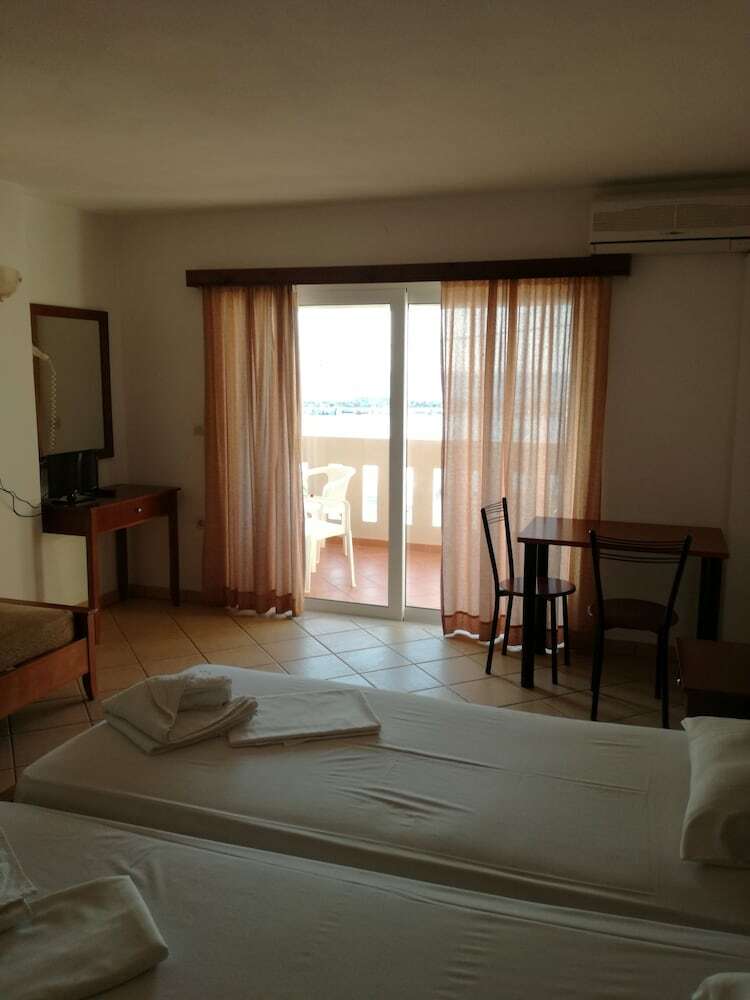 Apartamentos Marianthi Hotel
