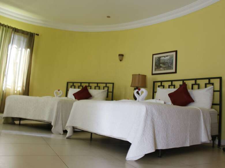 Milbrooks Villa And Retreat