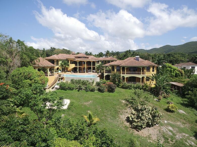 Milbrooks Villa And Retreat