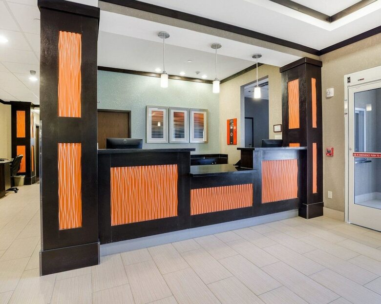Apartamentos Suburban Extended Stay Hotel