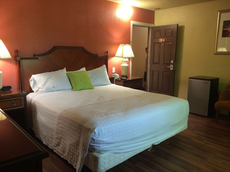 Motel Sundial Lodge