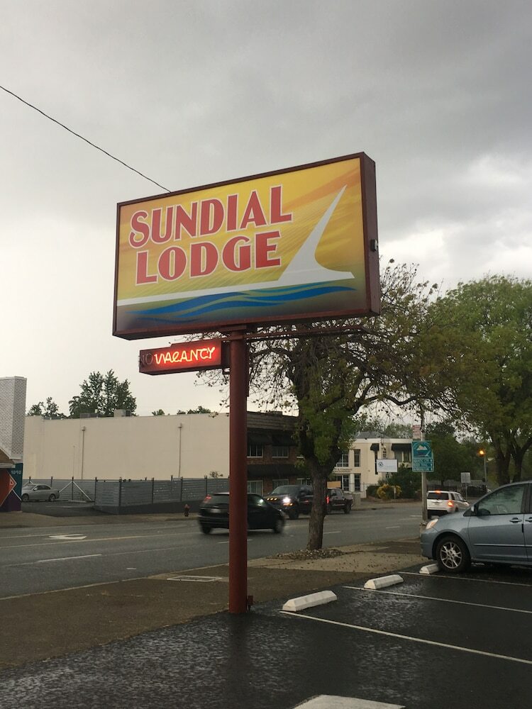 Motel Sundial Lodge