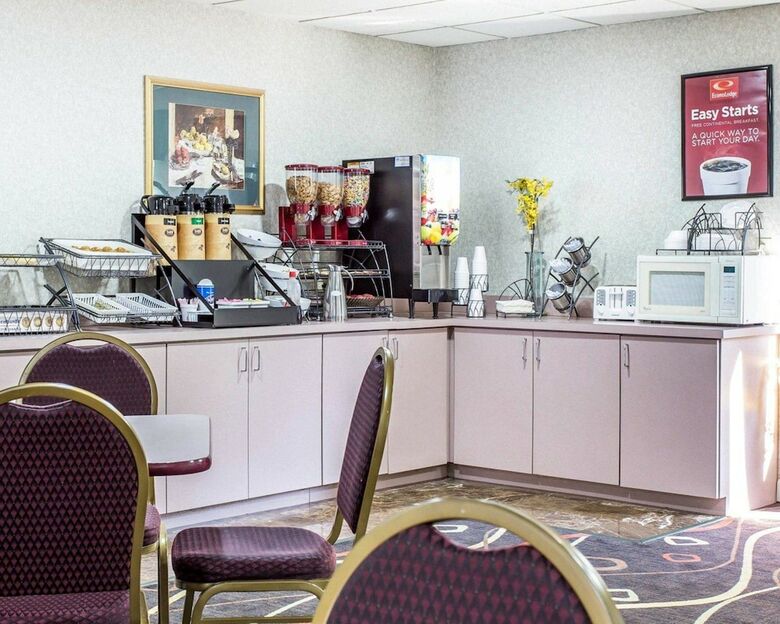 Hotel Econo Lodge Inn & Suites
