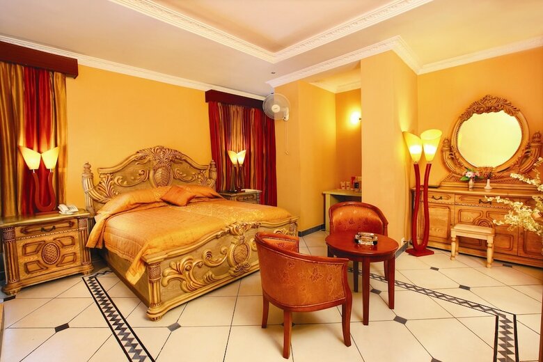 Hotel Emarald Ayurvedic Resort
