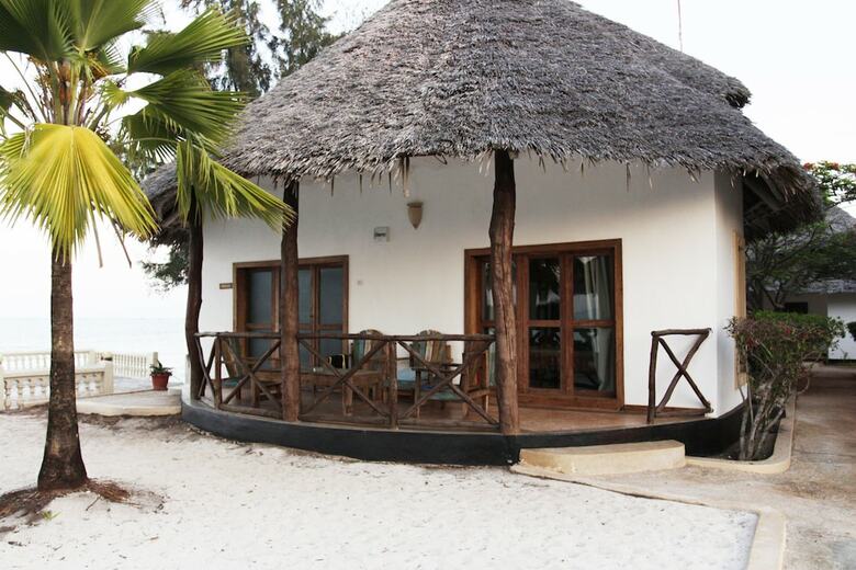 Hotel Reef & Beach Resort