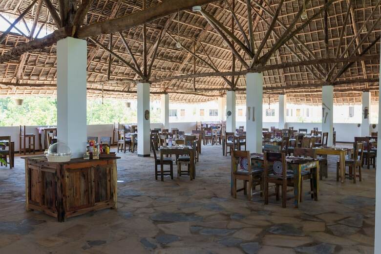 Hotel Reef & Beach Resort