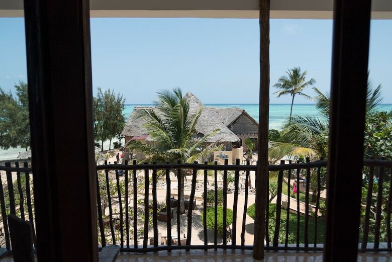 Hotel Reef & Beach Resort