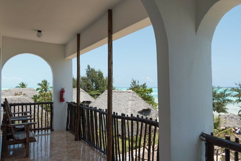 Hotel Reef & Beach Resort