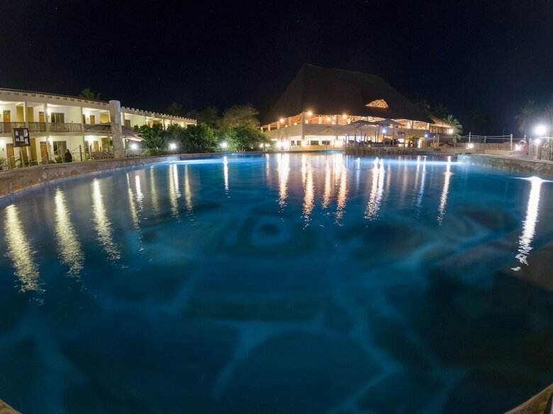 Hotel Reef & Beach Resort