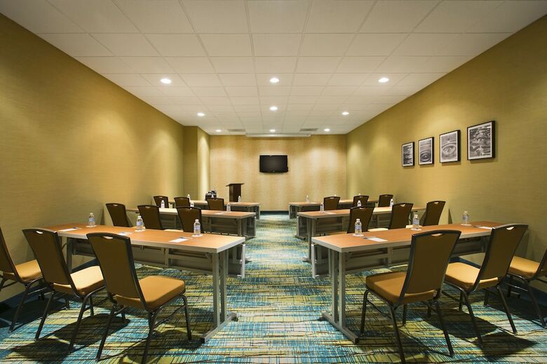 Hotel Springhill Suites By Marriott Lawrence