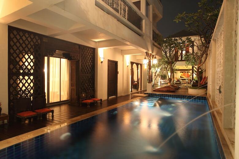 Posada At Niman Conceptual Home