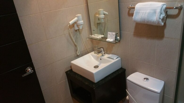 Hotel Esse Davao