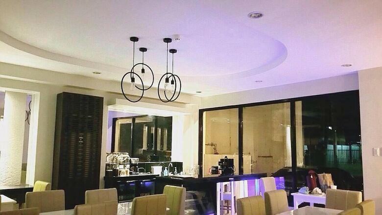 Hotel Esse Davao