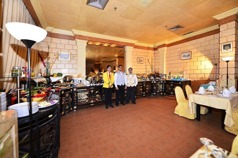 Al Seteen Palace Hotel
