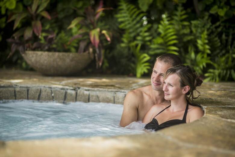 Plantation Hale Suites