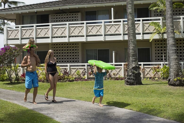 Plantation Hale Suites