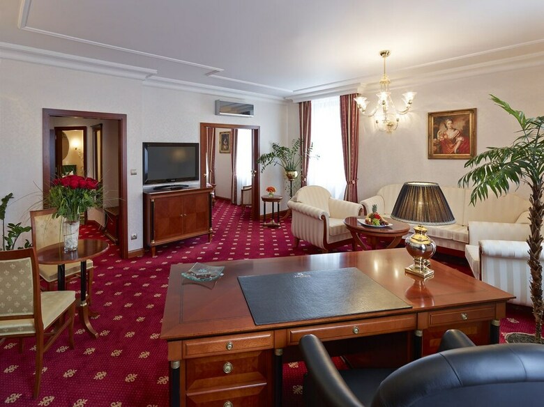 Hotel ?tef�nik