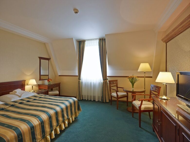 Hotel ?tef�nik